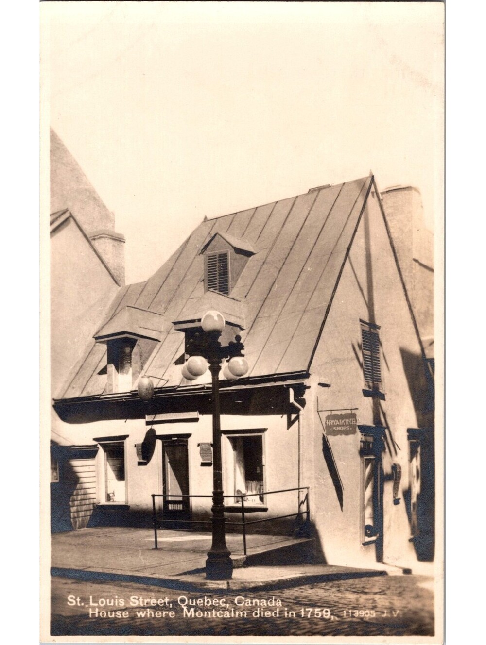 St Louis Street, Quebec, Canada (House where Montcalm died in 1759) Postcard